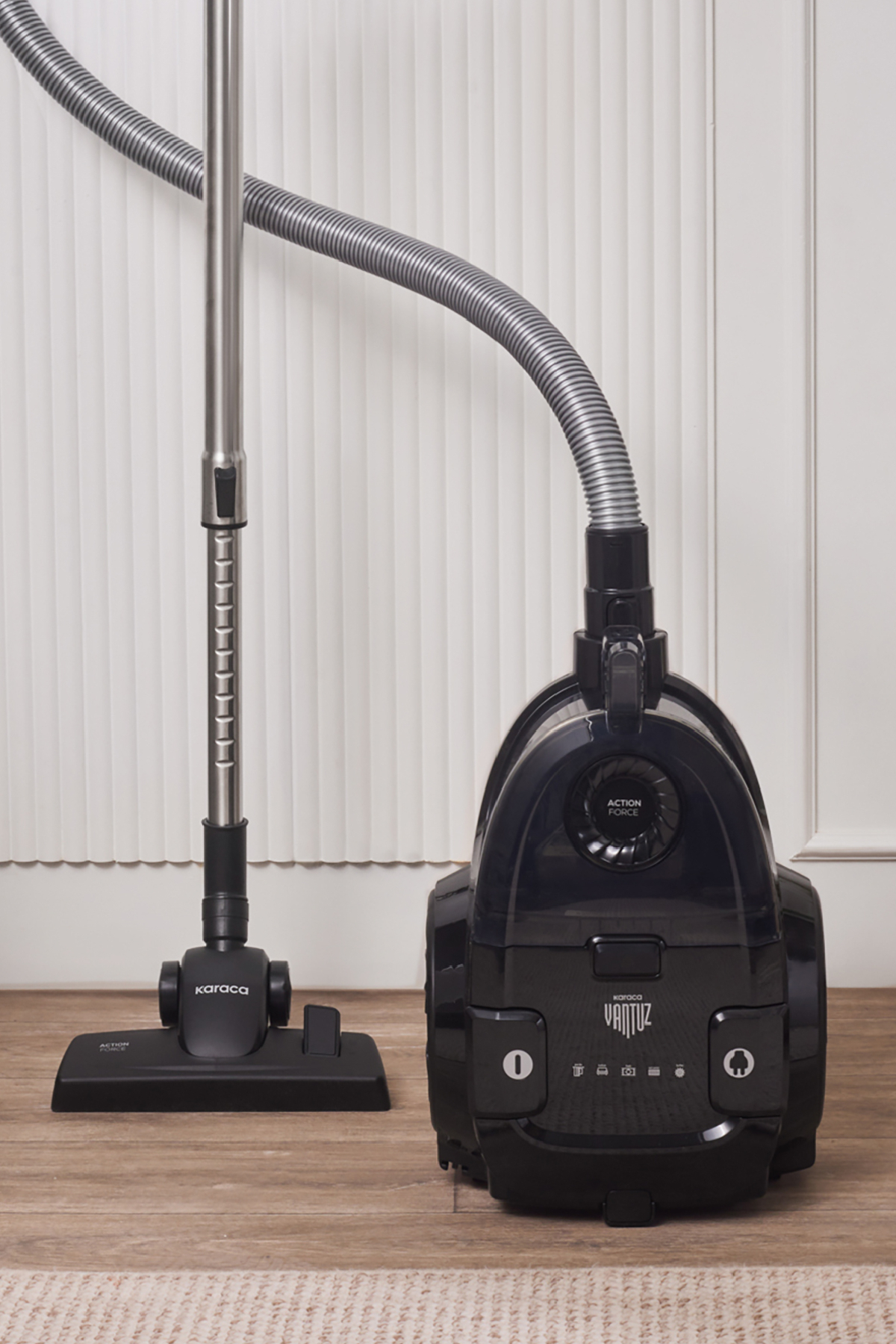 Karaca Vantuz Action Force X10 2 Lt Toz Torbasız Hazneli Elektrikli Süpürge Black 899 W